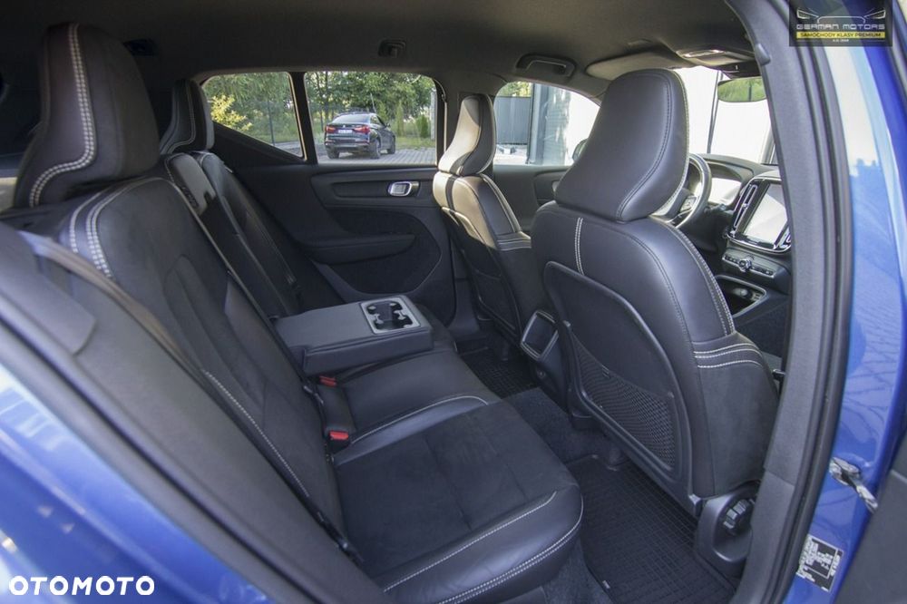 Volvo XC 40 - 33
