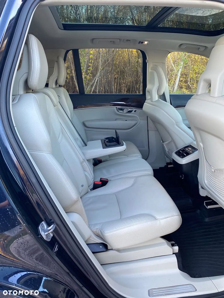Volvo XC 90 T6 AWD Geartronic Momentum - 32