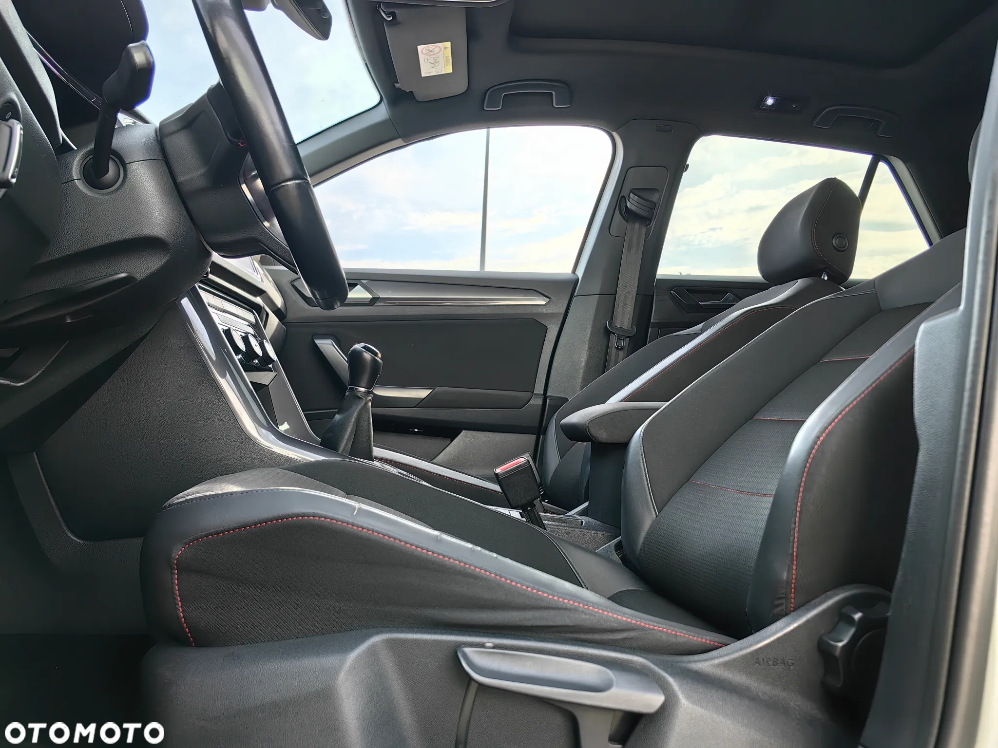 Volkswagen T-Roc 1.5 TSI ACT Premium - 21