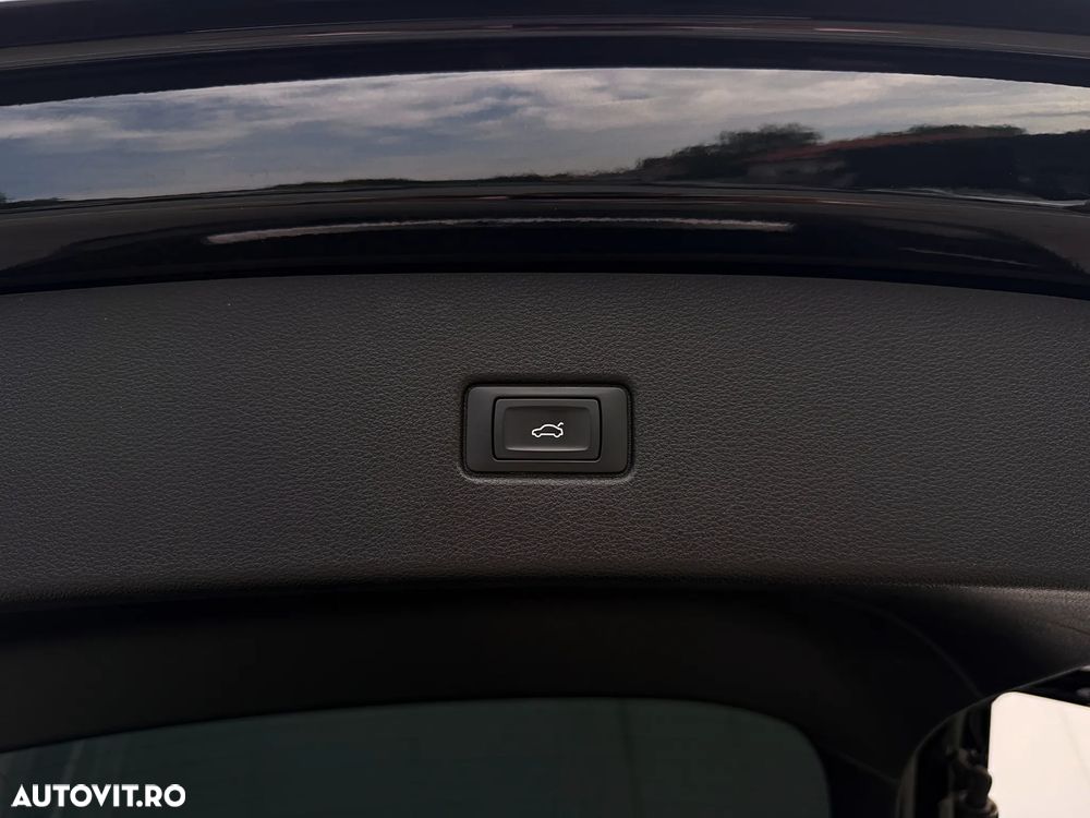 Audi Q5 40 TDI quattro S tronic S line business - 37