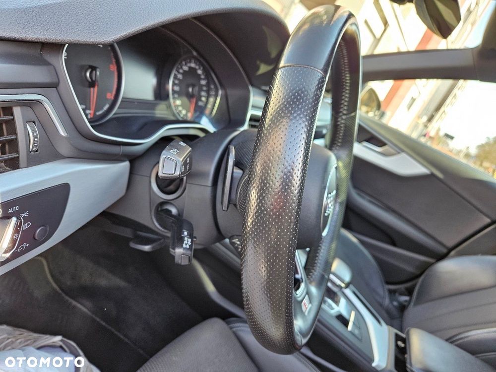 Audi A4 Avant 2.0 TDI Quattro S tronic - 16