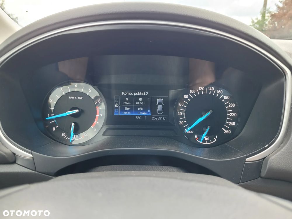 Ford Mondeo - 25