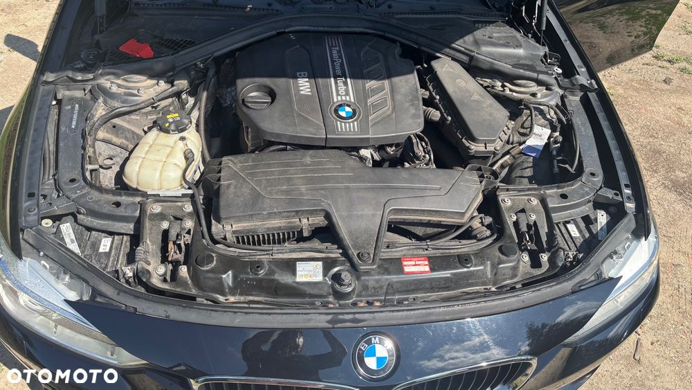 BMW Seria 3 318d EU6 - 22