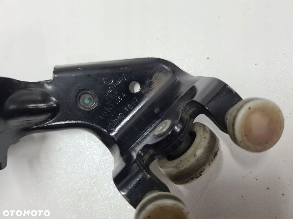 VW T5 T6 rolka prowadnica drzwi przesuwnych PRAWA 7E0843336A - 2