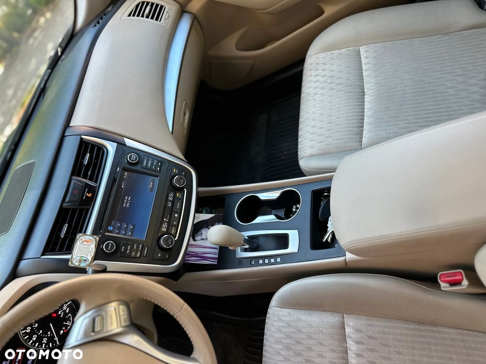 Nissan Altima - 21