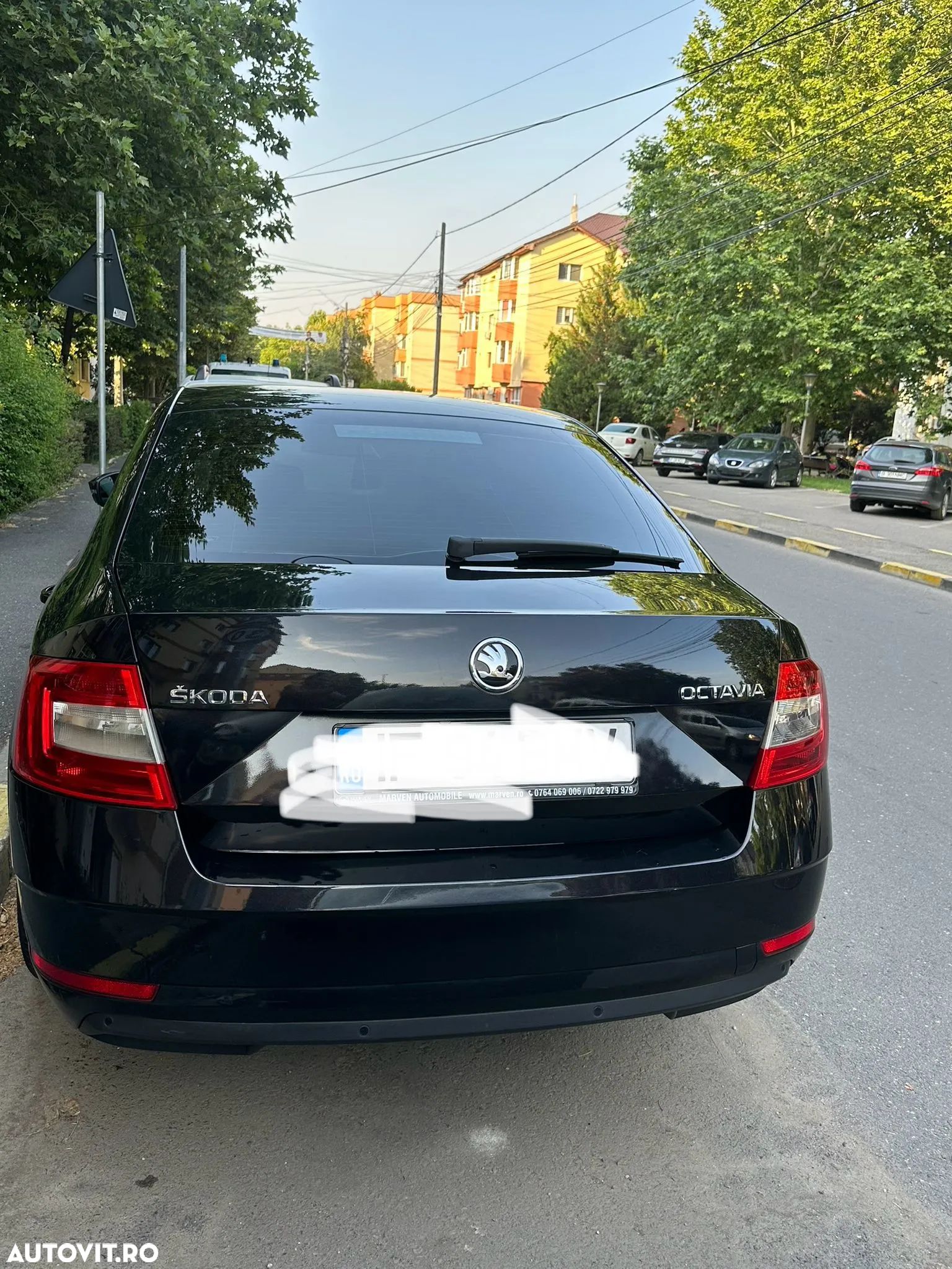 Skoda Octavia 2.0 TDI DSG Style - 1