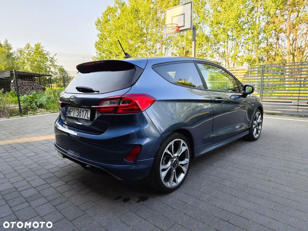 Ford Fiesta - 4
