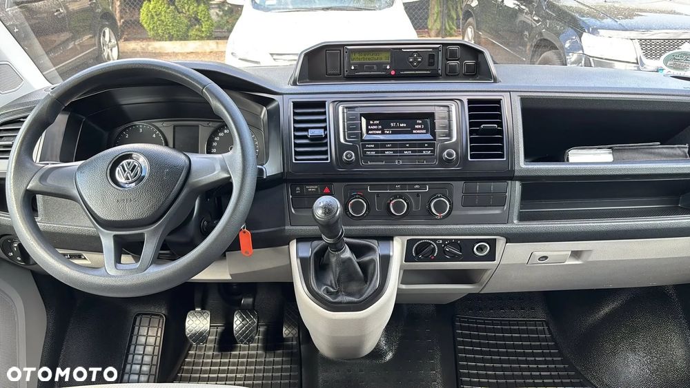 Volkswagen Transporter T6 - 16