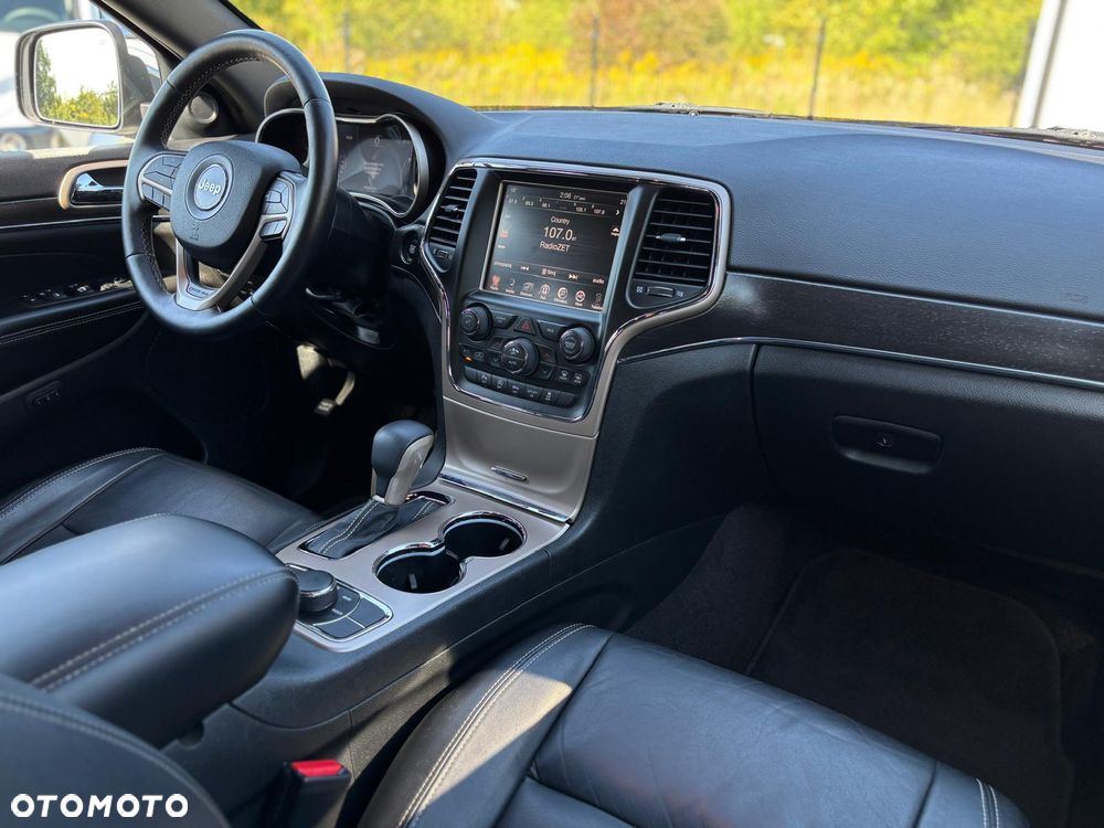 Jeep Grand Cherokee - 15