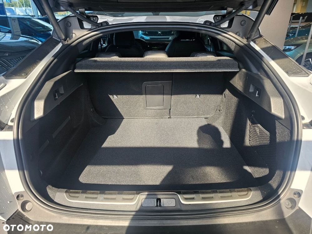 Peugeot 408 - 11
