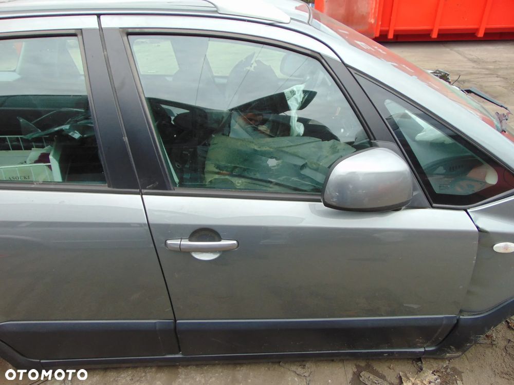 LISTWA DRZWI PRAWA PRZÓD SUZUKI SX4 FIAT SEDICI ZCD - 1