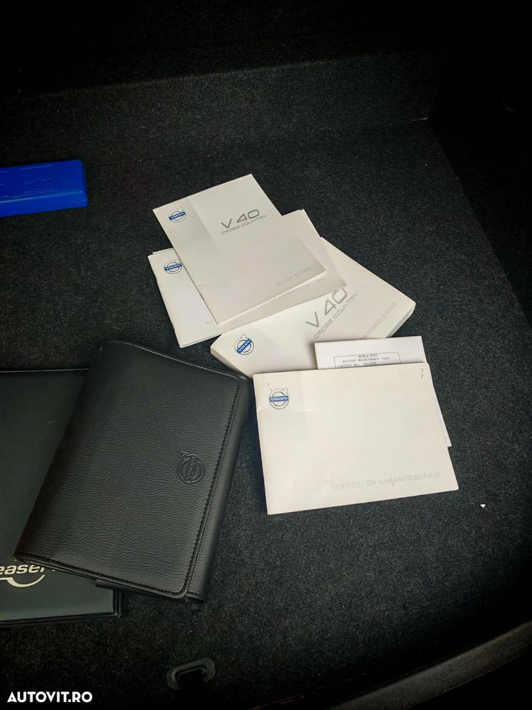 Volvo V40 Cross Country D2 - 18