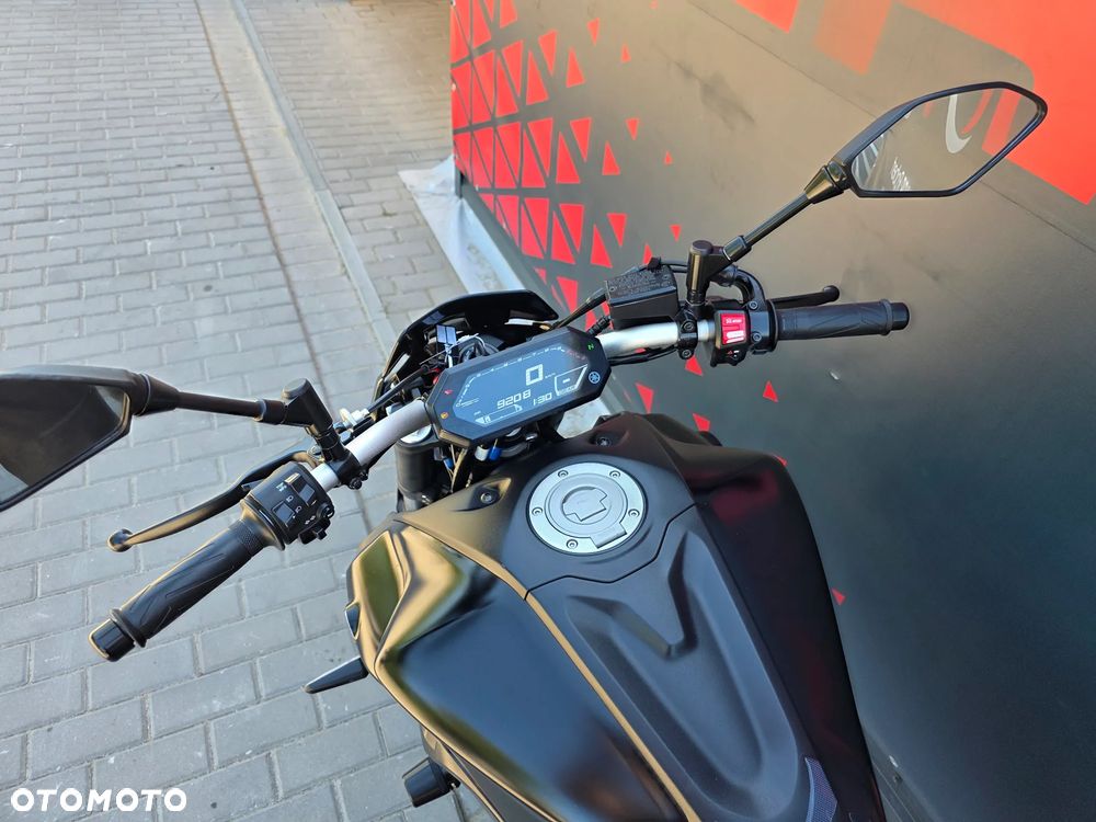 Yamaha MT - 19