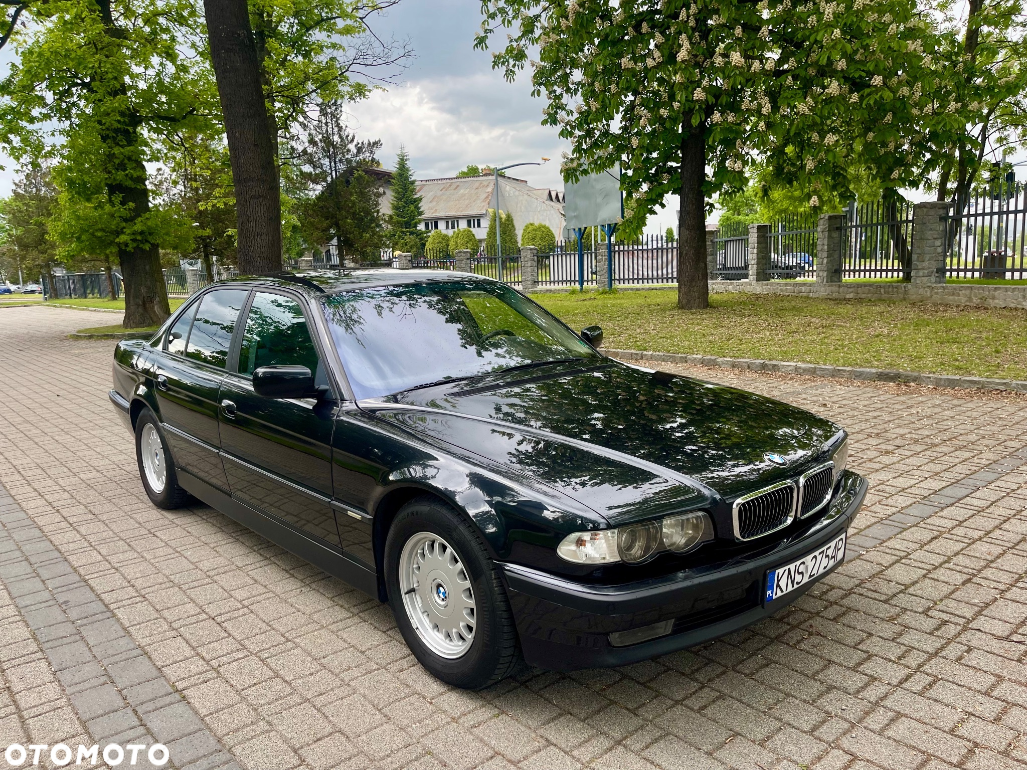 BMW Seria 7 750i - 35