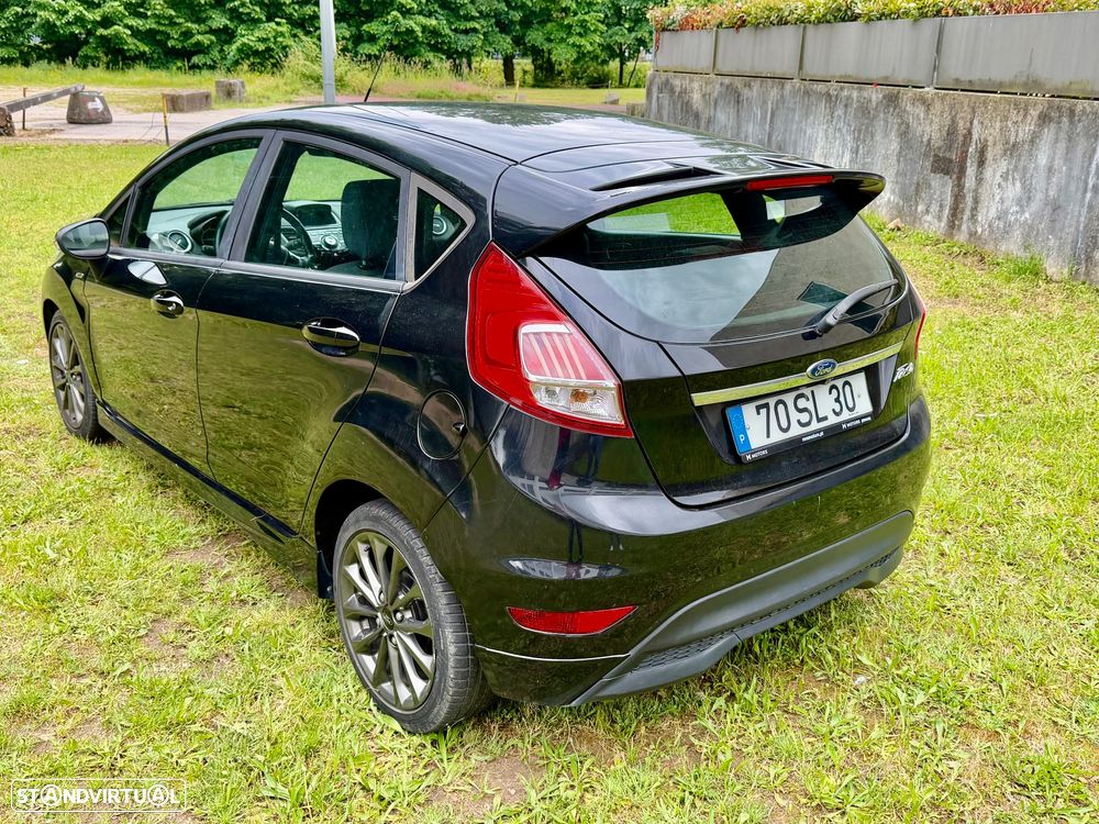 Ford Fiesta 1.5 TDCi STLine - 34