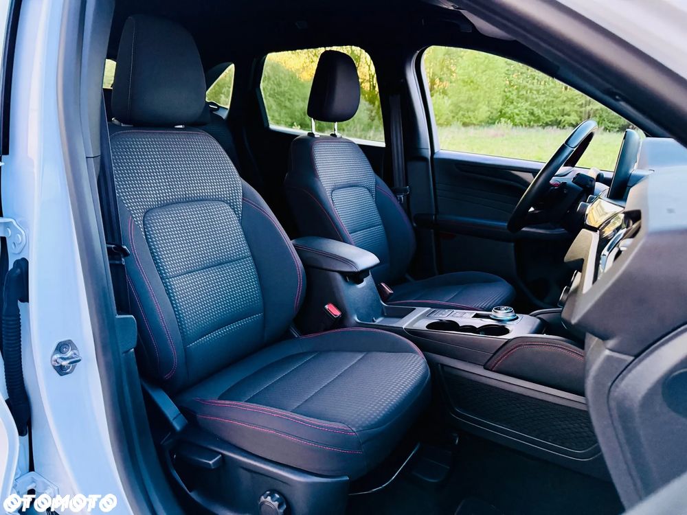 Ford Kuga 2.0 EcoBlue 4x4 ST-LINE - 9