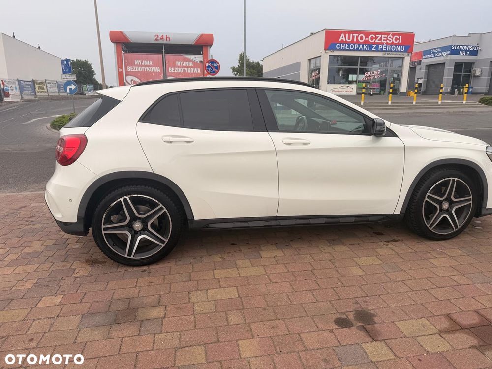 Mercedes-Benz GLA 250 4-Matic - 3