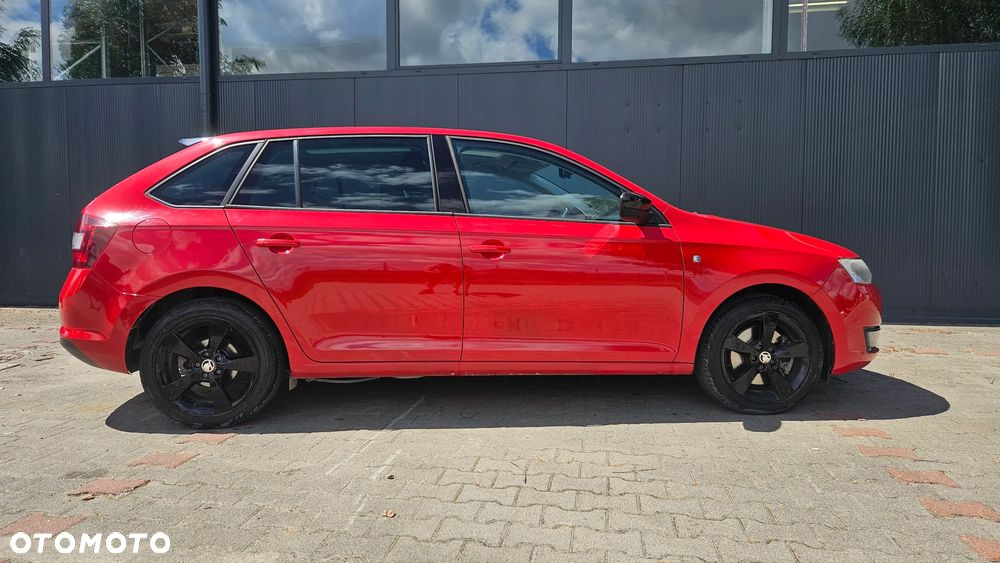 Skoda RAPID 1.6 TDI DPF Style Plus - 8