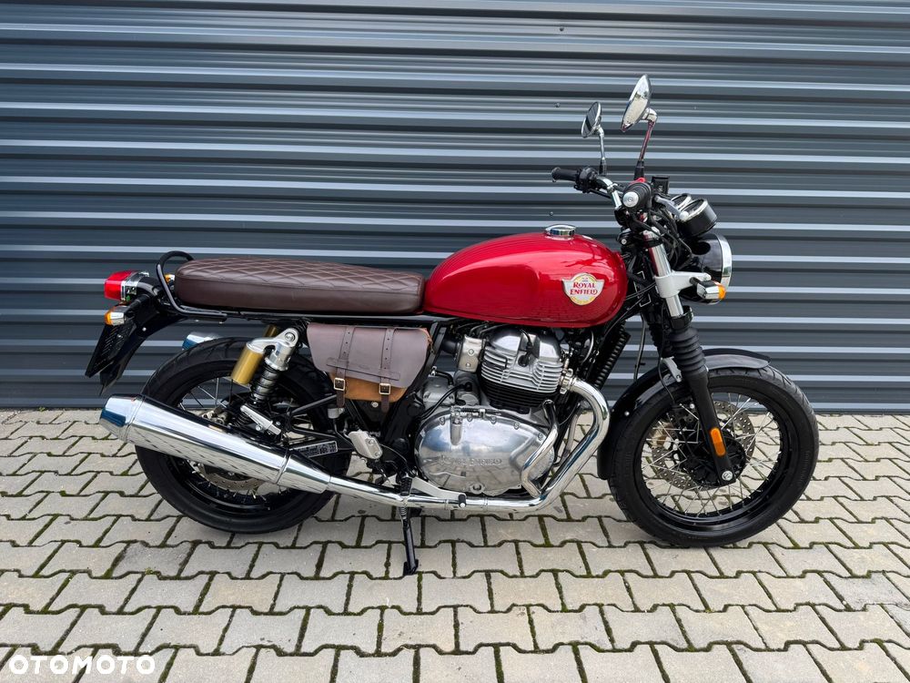 Royal Enfield Interceptor - 2