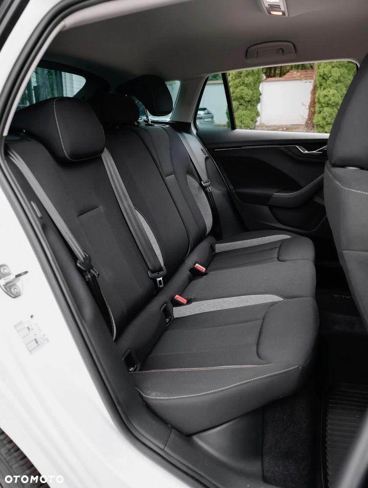 Skoda Scala 1.0 TSI Drive - 12