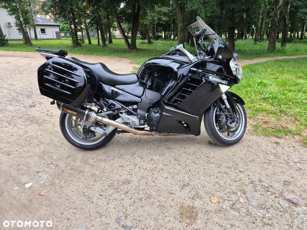 Kawasaki GTR - 6