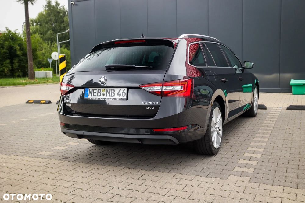 Skoda Superb 2.0 TDI 4x4 Ambition DSG - 14