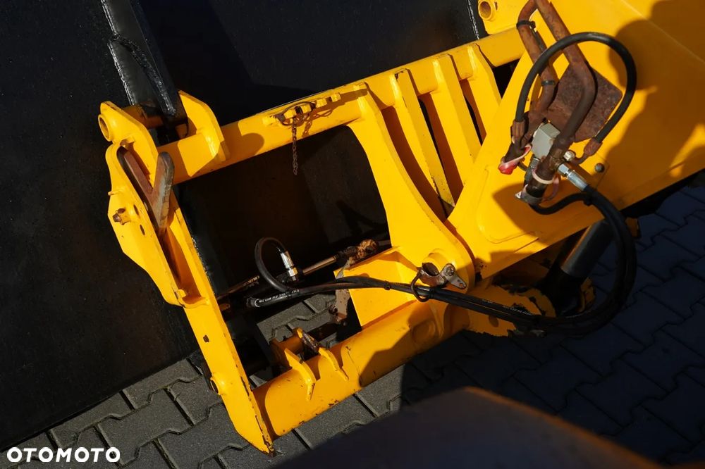 JCB 535-95 / ŁADOWARKA TELESKOPOWA / ŁYZKA / WIDŁY / ŁADOWACZ / UDŹWIG 3 500 KG / - 19