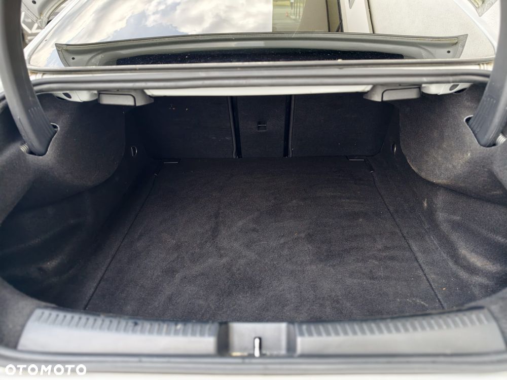 Mercedes-Benz CLA 220 7G-DCT - 8