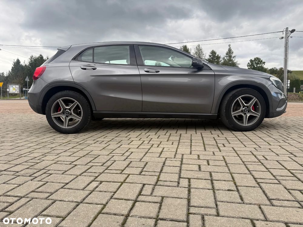 Mercedes-Benz GLA 180 d 7G-DCT Style - 8