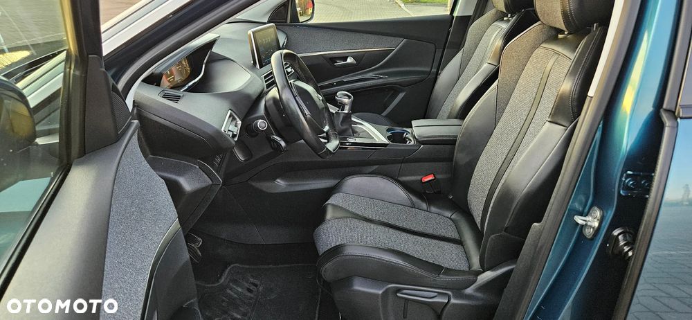 Peugeot 5008 PureTech 130 Allure - 10