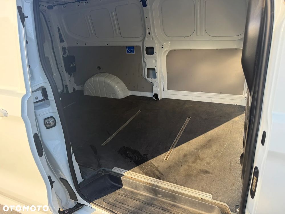 Volkswagen Transporter - 14