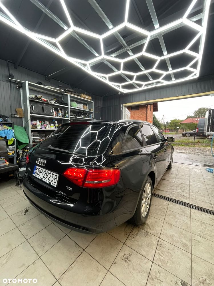 Audi A4 Avant 2.0 TDI DPF Attraction - 27