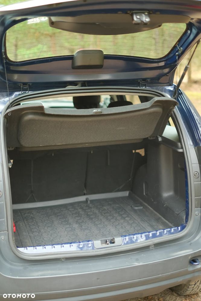 Dacia Duster 1.6 - 10