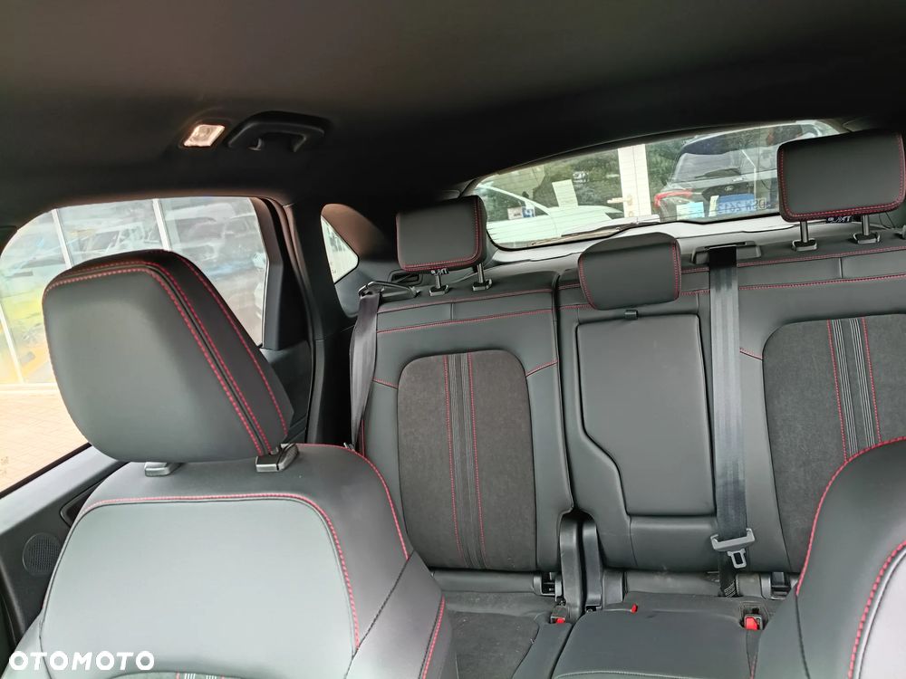 Ford Kuga 2.5P PHEV FWD ST-Line X - 23