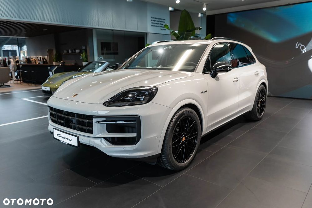 Porsche Cayenne E-Hybrid PHEV Black Edition - 1