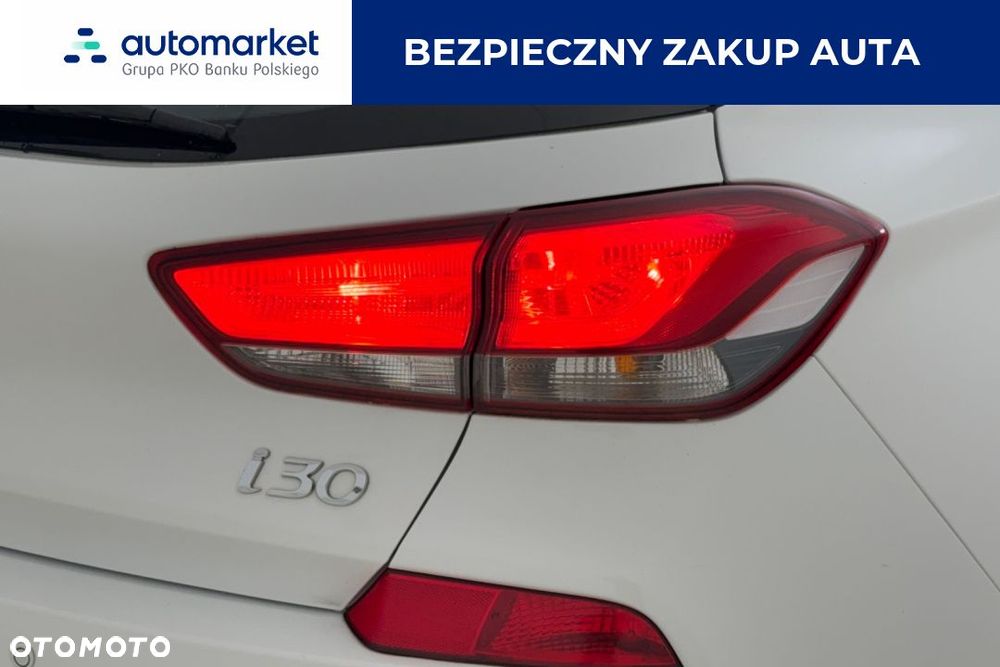 Hyundai i30 1.4 Classic + - 11