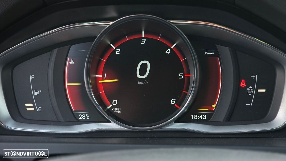 Volvo V60 2.0 D4 R-Design Summum - 19