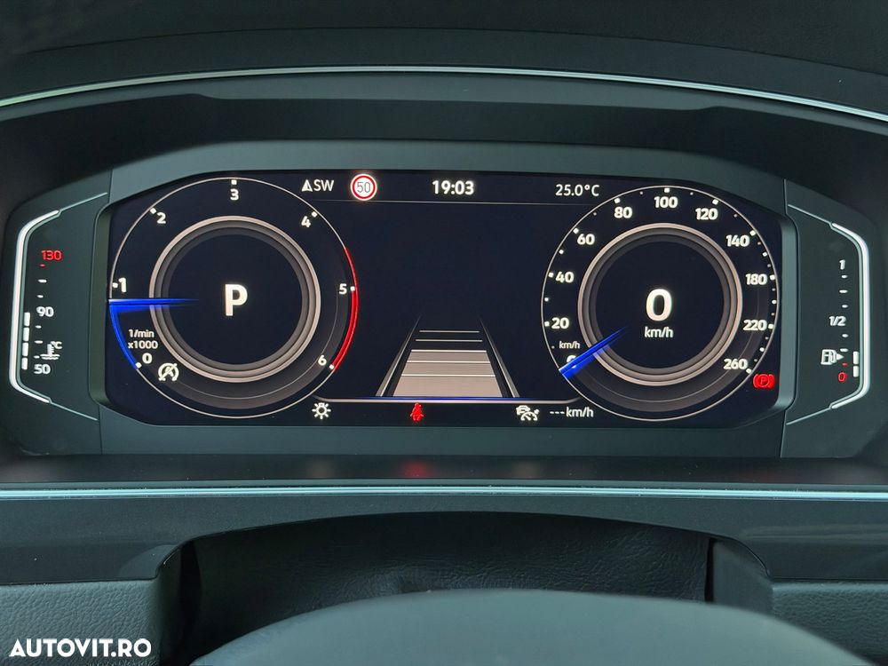 Volkswagen Passat 2.0 TDI SCR DSG Elegance - 32