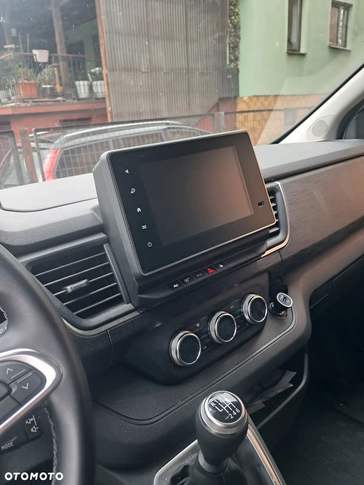Renault Trafic - 12