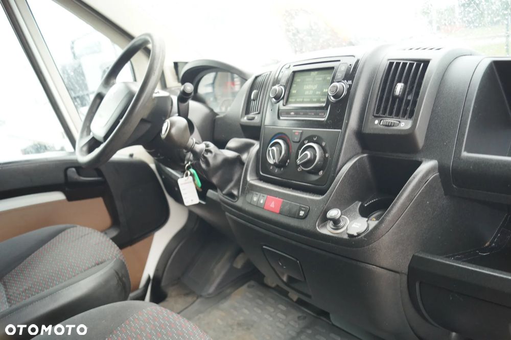 Peugeot BOXER - 23
