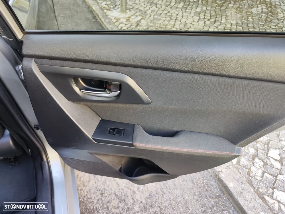 Toyota Auris Touring Sports 1.4 D-4D Comfort+Pack Sport - 18
