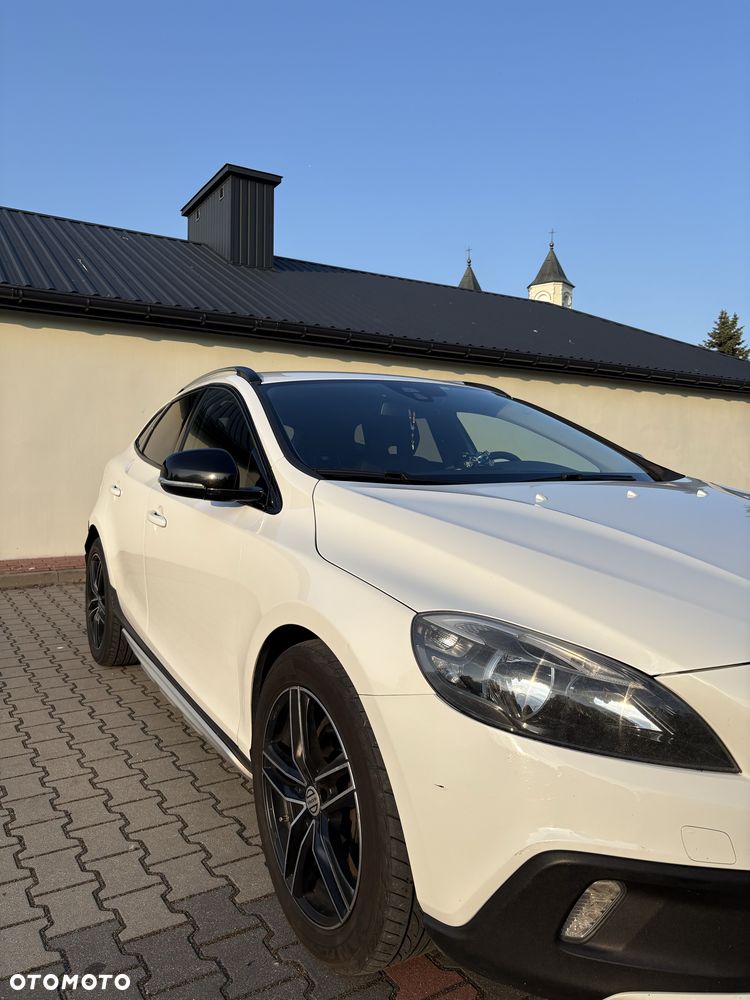 Volvo V40 Cross Country - 3