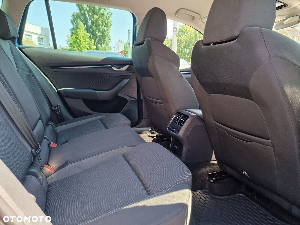 Skoda Octavia 1.5 TSI mHEV Selection DSG - 16