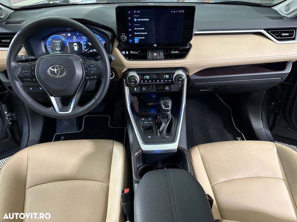 Toyota RAV4 - 11