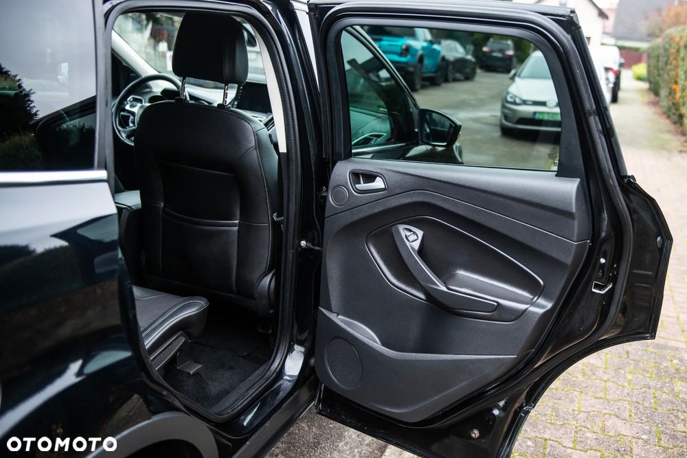 Ford Kuga 2.0 TDCi 4x4 Titanium - 24