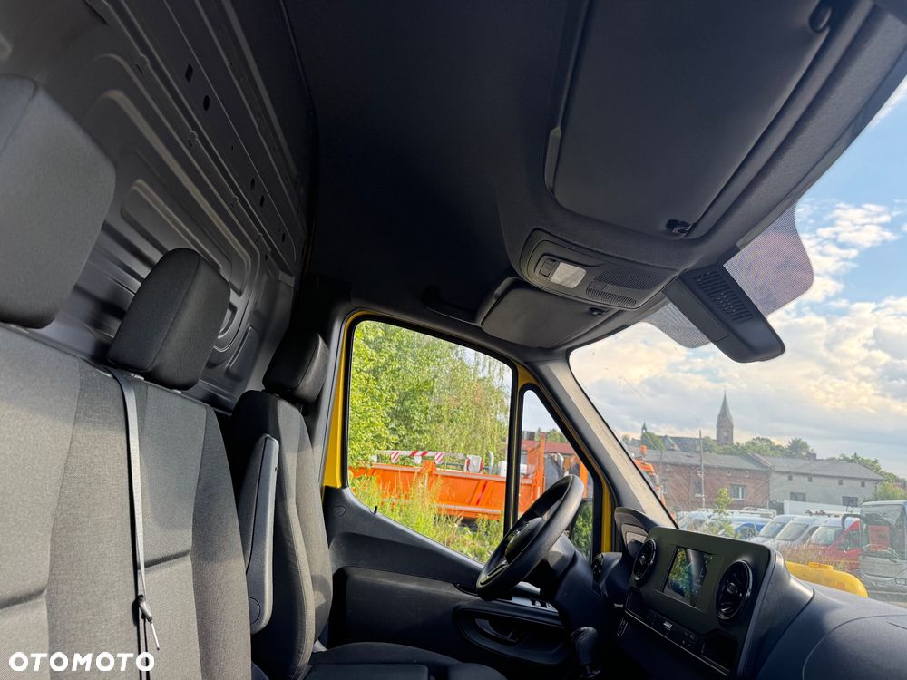 Mercedes-Benz Sprinter 311CDI 2022r. Klima L2H2 - 29