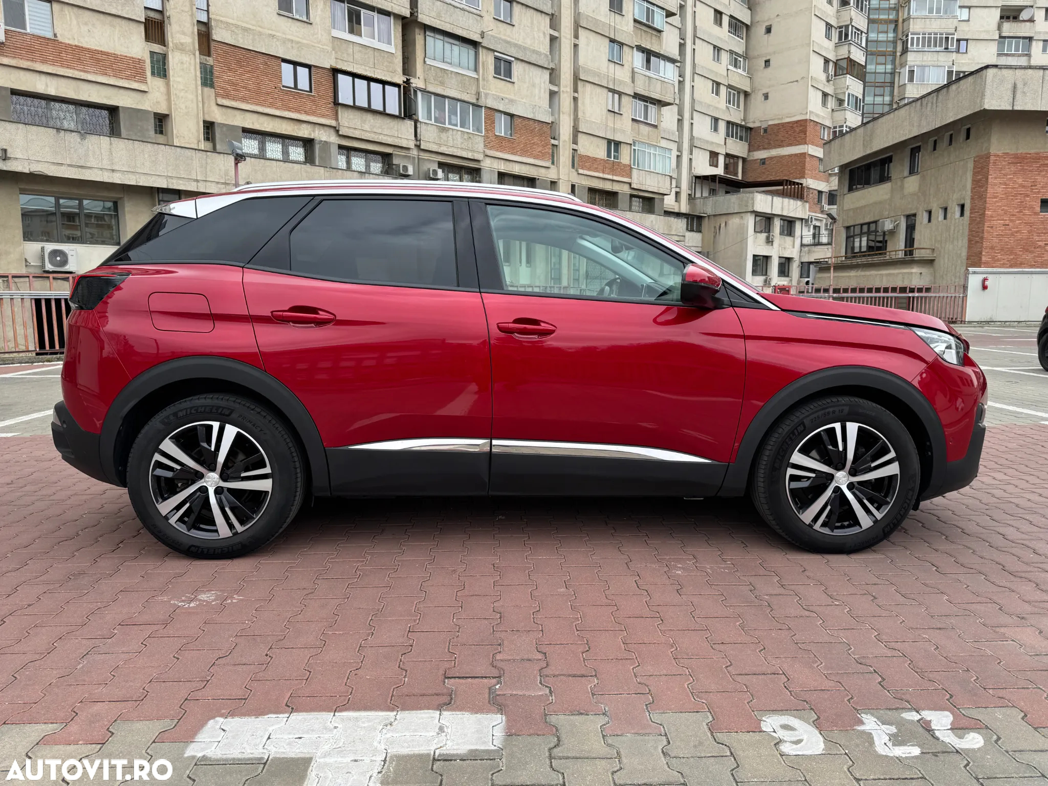 Peugeot 3008 BlueHDi 130 Stop & Start EAT8 Allure Business-Paket - 8