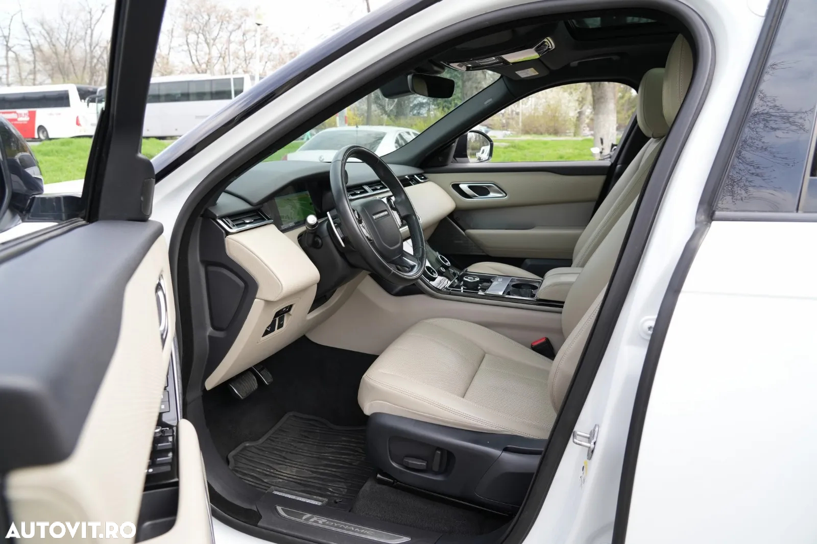 Land Rover Range Rover Velar 2.0 - 27