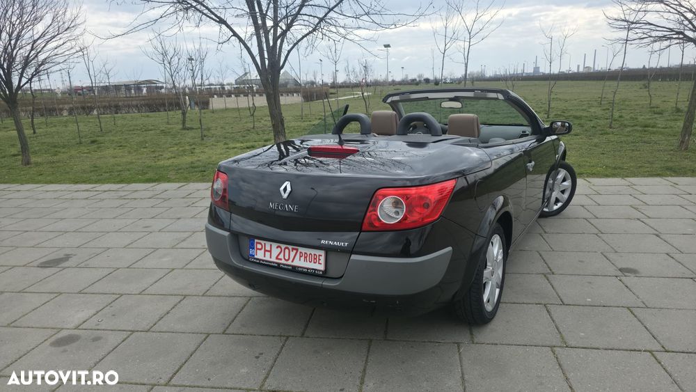 Renault Megane 1.6 Privilege - 8