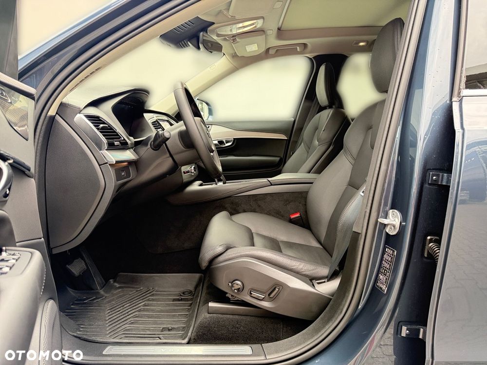 Volvo XC 90 - 12